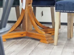 Anttiina Pyöreä ruokailupöytä 150 cm, Hunaja