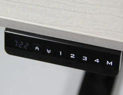 Hiipakka Ergo sähköpöytä valkoisella jalalla