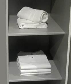 Lisähyllyt komeroihin