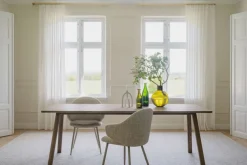 Rowico Clapperton ruokapöytä 220x95cm, vaalea tammi