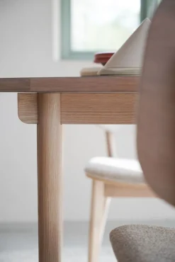 Rowico Fairmount ruokapöytä pyöreä 120cm, beige/valkopesty tammi