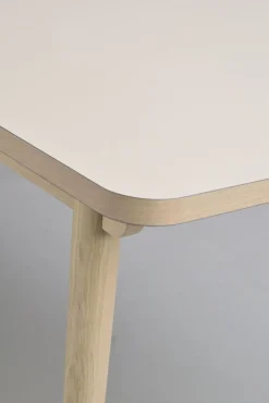 Rowico Fairmount ruokapöytä, valkopesty tammi/beige